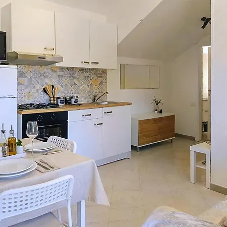 Awesome In Castellabate Sa Apartament *